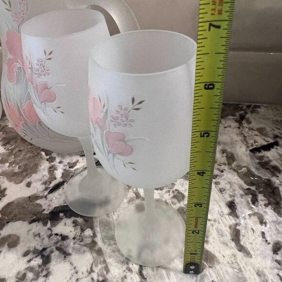 Vintage 1980s Pink Iris Italian Satin Frosted Glass Pitcher, 2 Wine & 3 Tumblers - Picture 9 of 15
